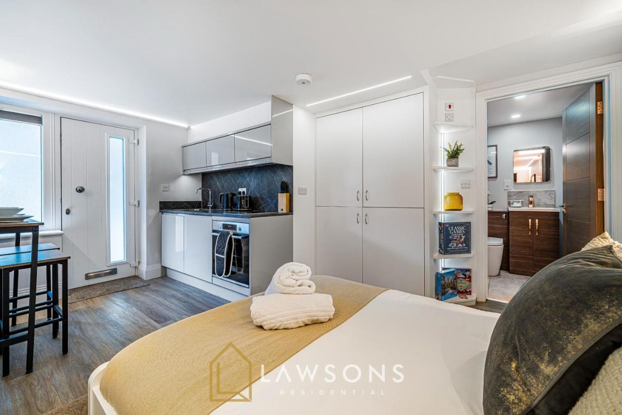 Cosy Living By Lawsons Apartment Уиндзор Екстериор снимка