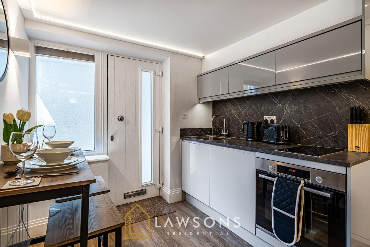 Cosy Living By Lawsons Apartment Уиндзор Екстериор снимка